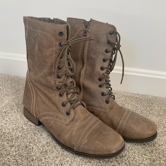 Steve Madden Women’s Light Troopa Combat Boots - Picture 2 of 2